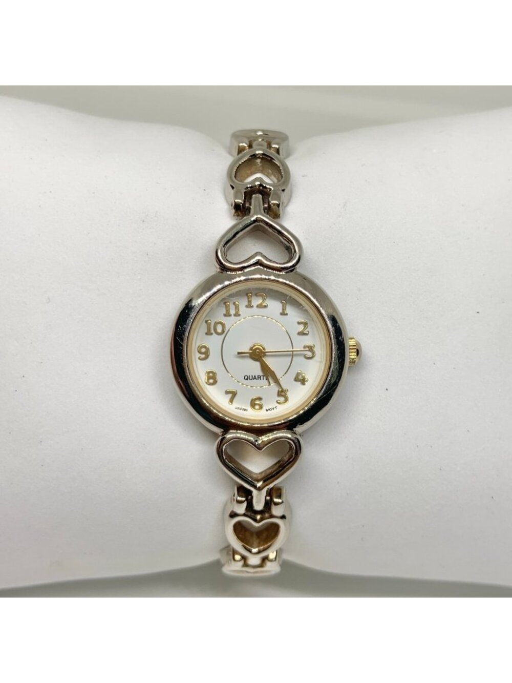 Advance vintage women’s watch hearts links bracelet 21mm quartz 6.5” running